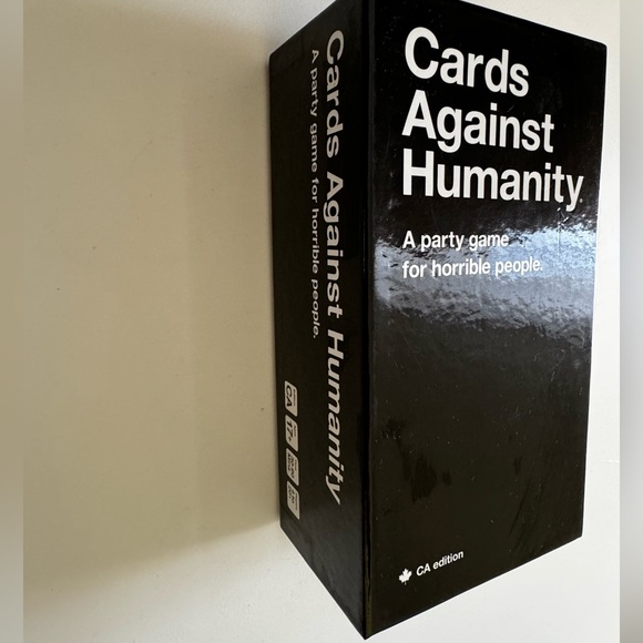 Cards Against Humanity game - Picture 3 of 4